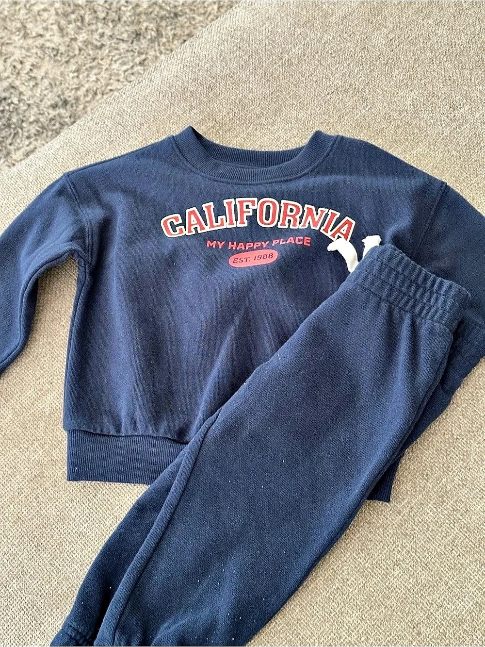 Kids California Sweatshirt Pants Set in Blue Like New